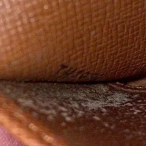 Auc LV Monogram leather Key Holder - Picture 8 of 10